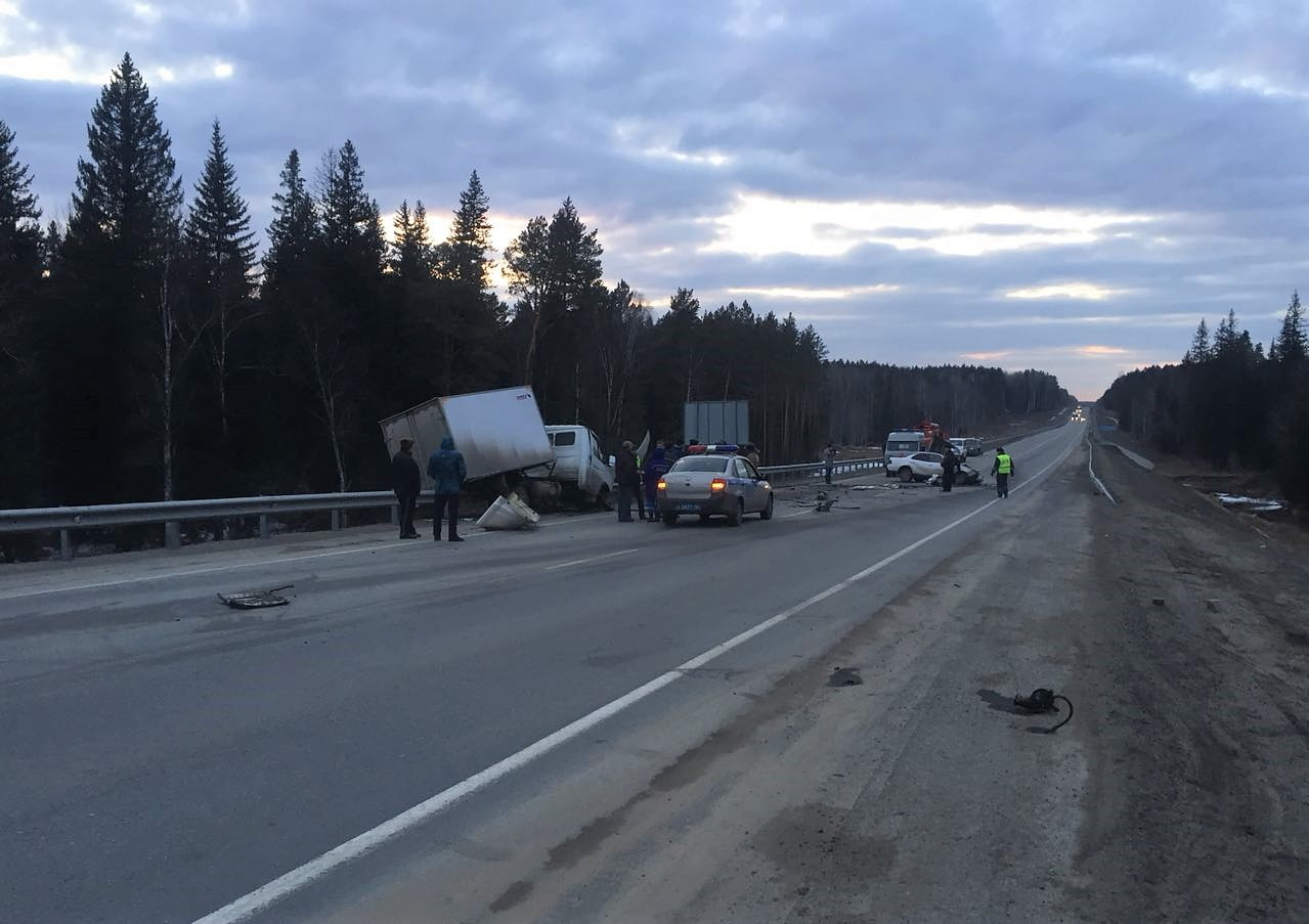 Три человека погибли в ДТП в Кемеровской области