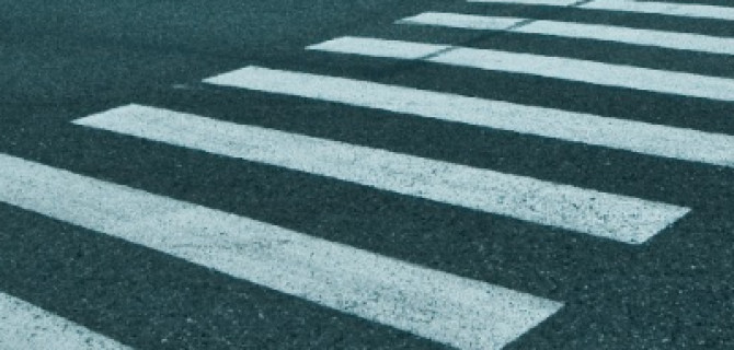 Женщина на иномарке сбила девочку на переходе в Казани