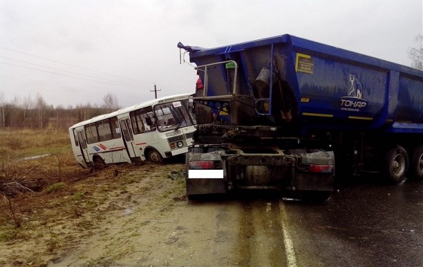 Водитель попал в больницу после ДТП под Тулой (3)