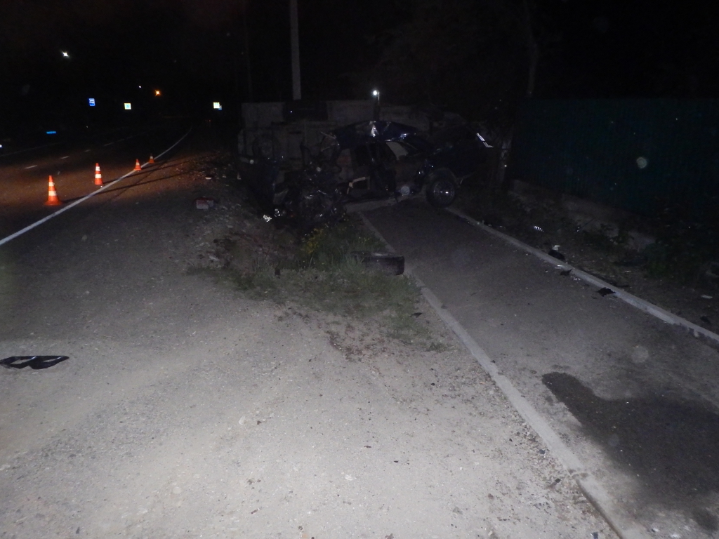 В ДТП в Апшеронском районе погибли 17-летний и 19-летний молодые люди (2)