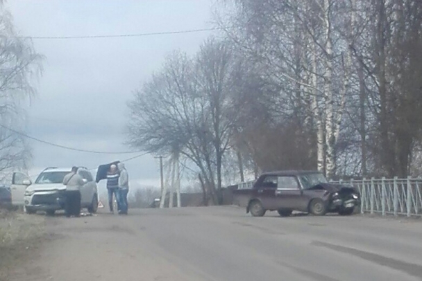 В Ленобласти пенсионер умер за рулем и спровоцировал ДТП