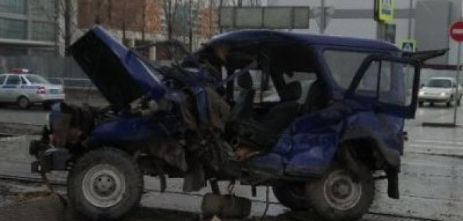 В Самаре в ДТП с трамваем погиб человек