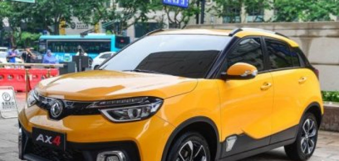 Китайских кроссоверов прибавится: DongFeng привезет в Россию компактный DFM AX4