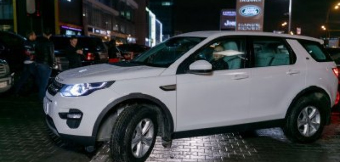 Парад автомобилей Land Rover – пре-пати в «АВИЛОН». Официальная попытка установить мировой рекорд Гиннесса