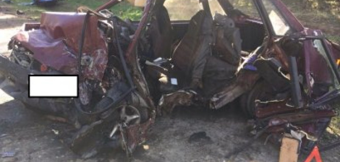 Два человека погибли в лобовом ДТП в Ивановской области