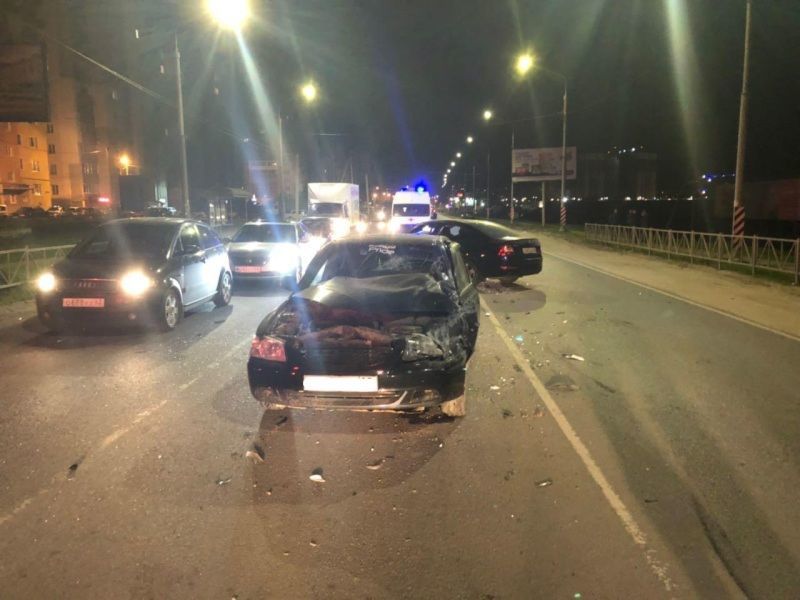 Четыре человека пострадали в массовом ДТП в Рязани (2)