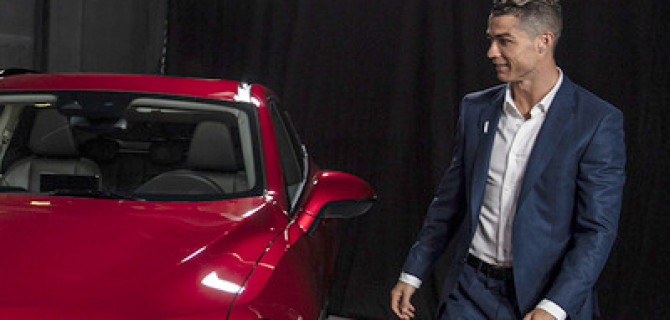 Криштиану Роналду стал "лицом" китайских автомобилей Wey