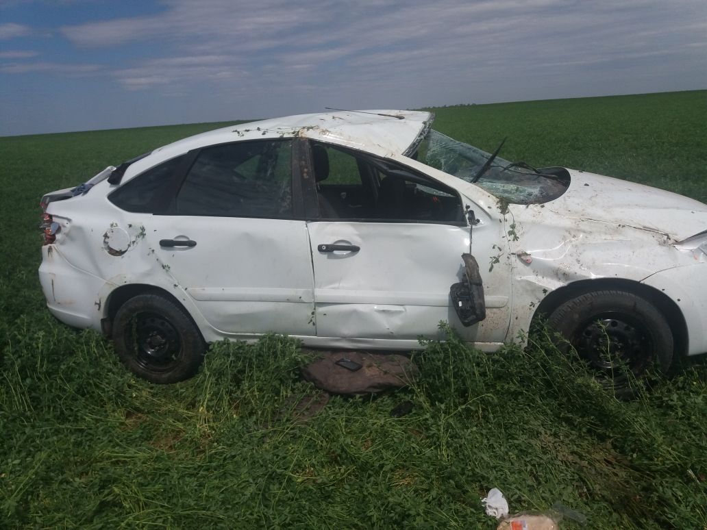 На Ставрополье 12-летний ребенок вылетел из окна машины и погиб (2)