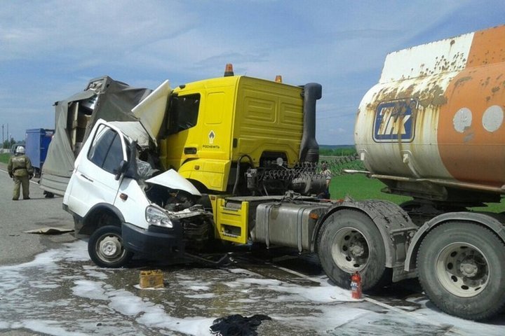 Молодой водитель «Газели» погиб в ДТП под Марксом