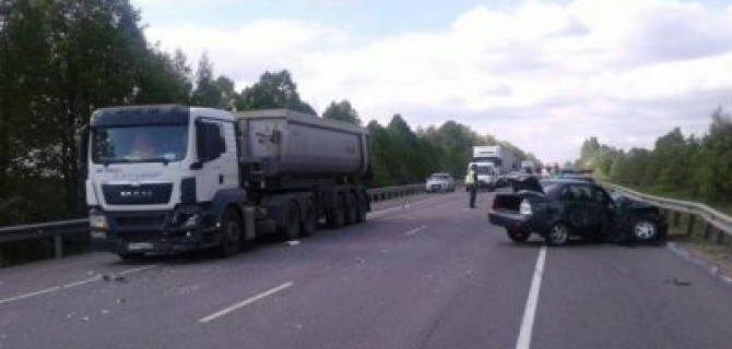 Водитель «Приоры» погиб в ДТП на трассе «Дон» в Тульской области