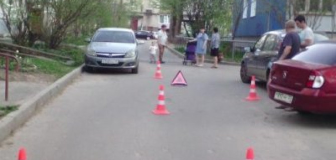 В Вологде автомобиль сбил ребенка на велосипеде