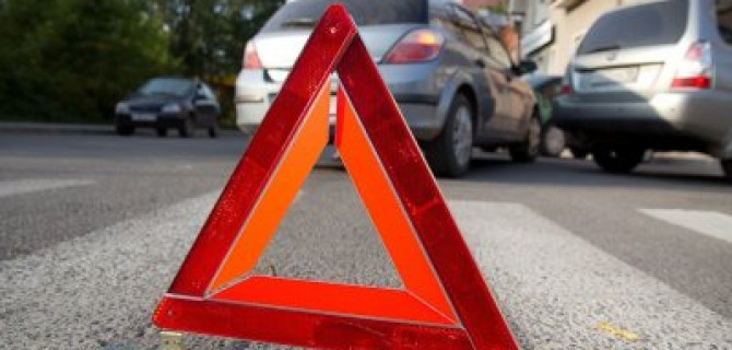 В Сыктывкаре иномарка сбила пьяного пешехода на переходе