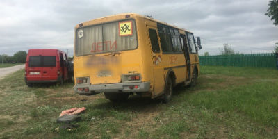 Школьный автобус насмерть сбил женщину в Самарской области (1)