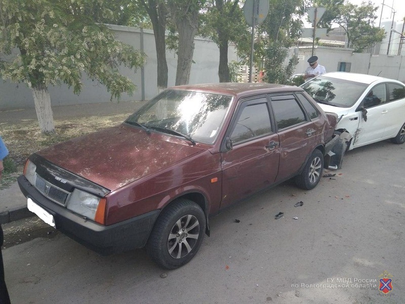 Два человека пострадали в ДТП на севере Волгограда