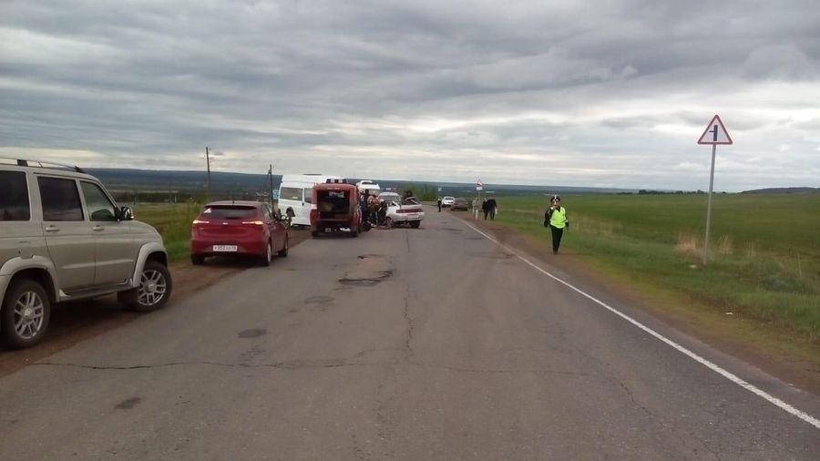 В ДТП с автобусом в Вятскополянском районе погиб человек