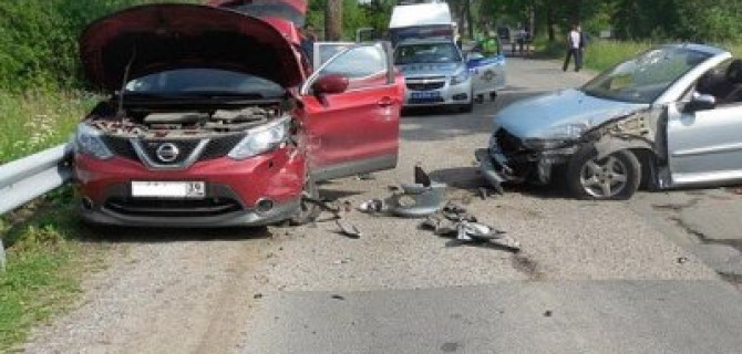 Четверо, включая ребенка, пострадали в ДТП под Калининградом