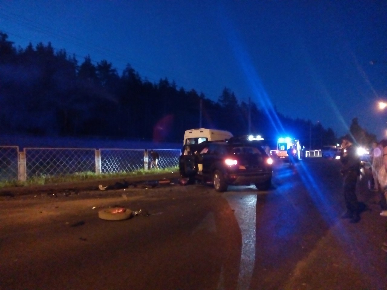 Двое детей и двое взрослых пострадали в массовом ДТП в Петербурге (4)