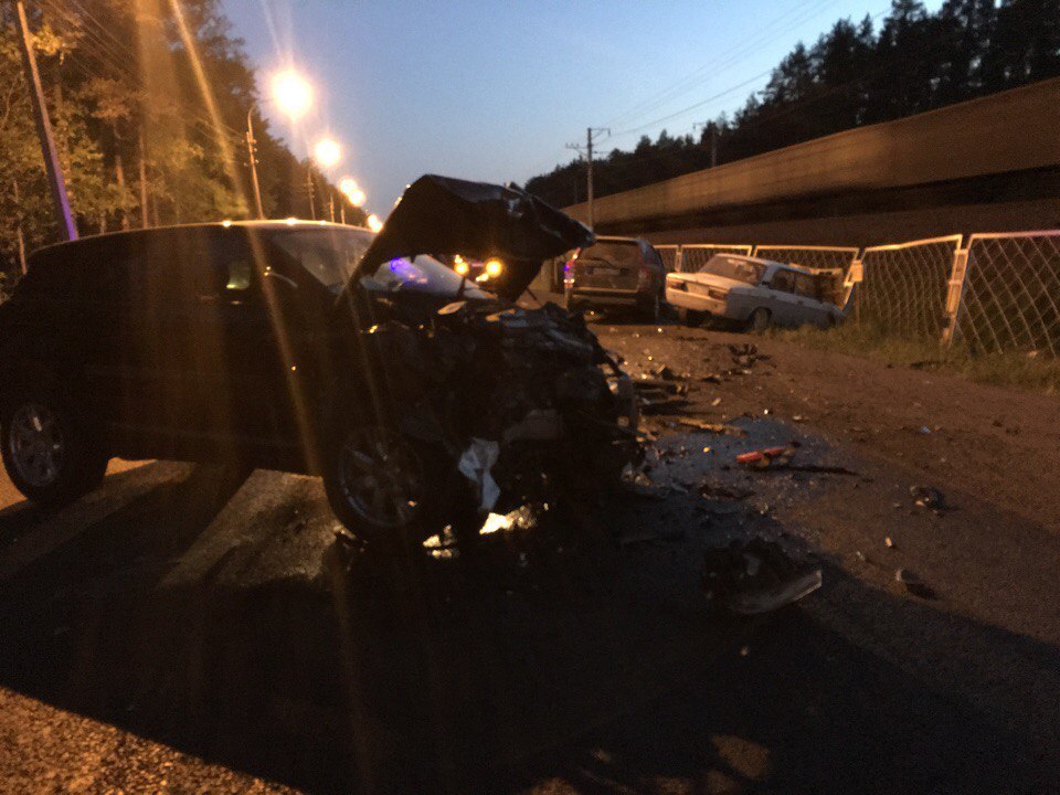 Двое детей и двое взрослых пострадали в массовом ДТП в Петербурге (1)