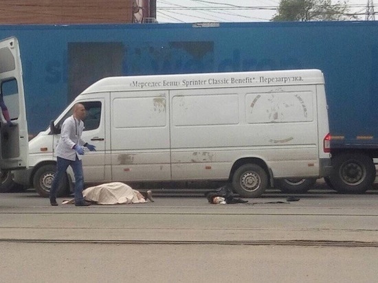 В Самаре водитель фуры насмерть сбил человека и скрылся