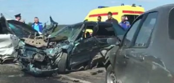 Пять человек пострадали в ДТП под Волгоградом