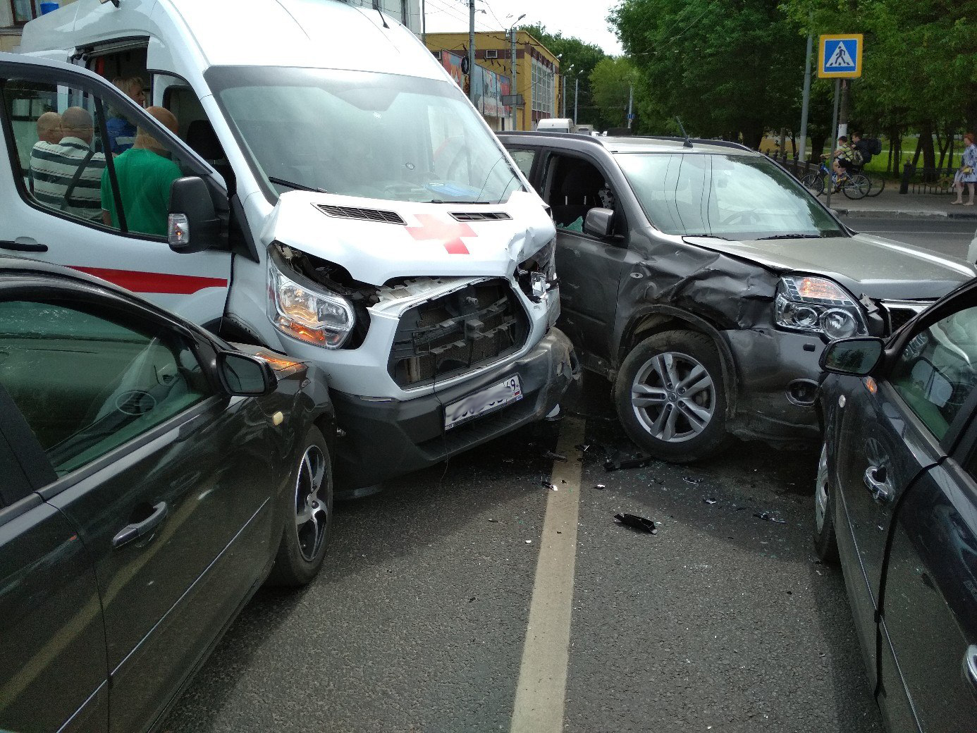 «Скорая помощь» попала в ДТП в центре Твери