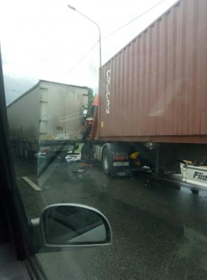 Два большегруза попали в ДТП в Рыбновском районе (1)