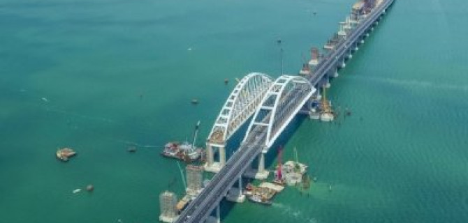 Проезд по Крымскому мосту не будут делать платным