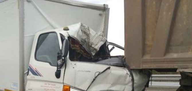 Под Челябинском в ДТП с двумя грузовиками погиб человек