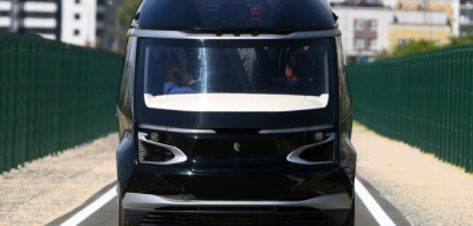 КАМАЗ показал беспилотный электробус и пообещал выпустить беспилотный грузовик