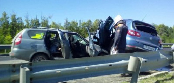 В ДТП в Вольском районе погибла девушка