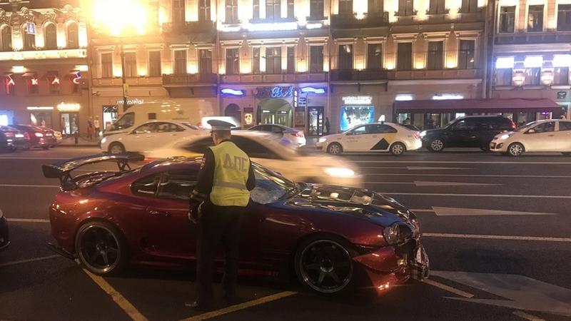 В центре Петербурга иномарка насмерть сбила женщину