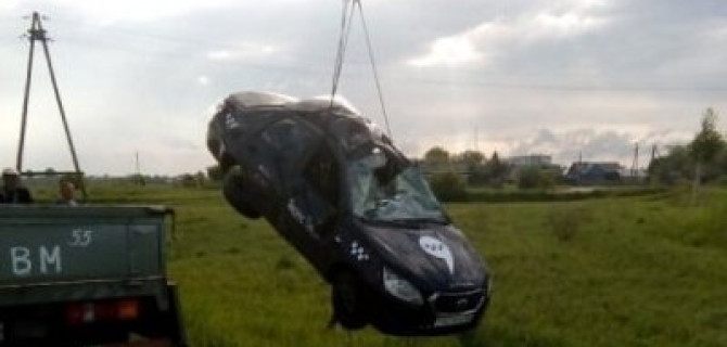 Водитель такси пострадал в ДТП под Омском