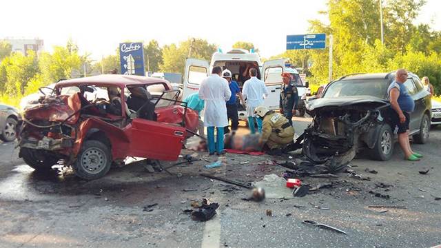 Два человека погибла в ДТП под Красноярском