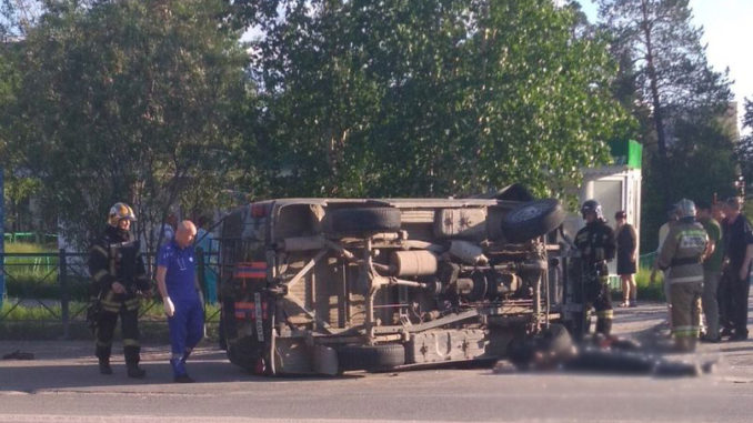В Ноябрьске водитель УАЗа погиб в ДТП