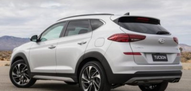 Hyundai уже в августе привезет в Россию два обновленных кроссовера