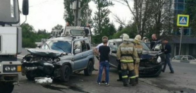 Женщина и ребенок пострадали в ДТП в Туле