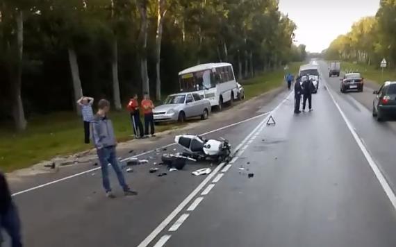 В ДТП с автобусом под Орлом погиб мотоциклист