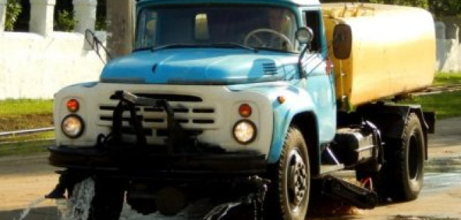 В Кировске поливальная машина задавила женщину