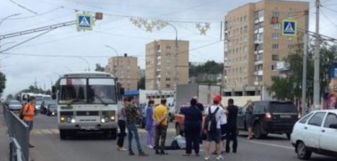 В Орле маршрутка сбила мужчину на переходе