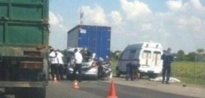 Две женщины погибли в ДТП с грузовиком в Краснодарском крае