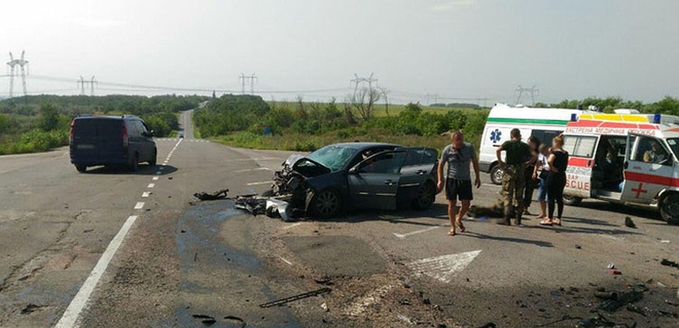 Три человека погибли в ДТП в Донецкой области