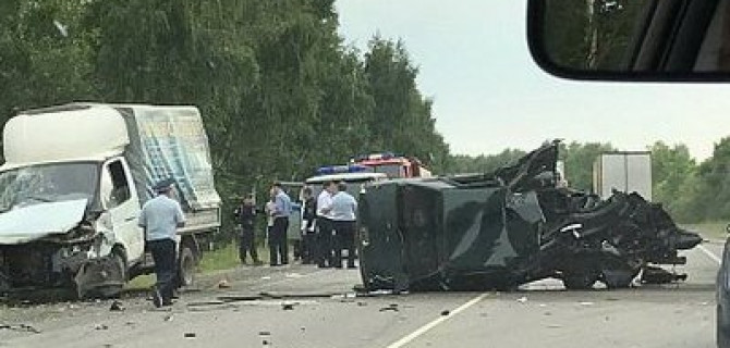 Водитель ВАЗа погиб в ДТП в Захаровском районе