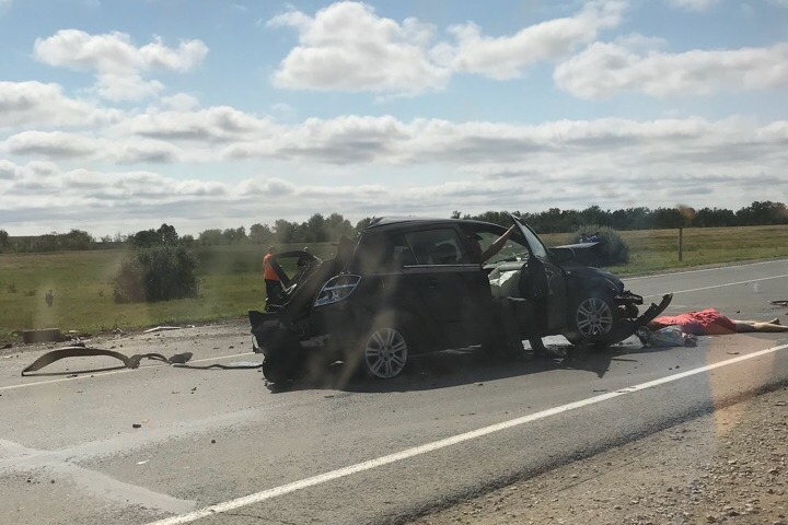 Три человека погибли в ДТП под Саратовом (5)