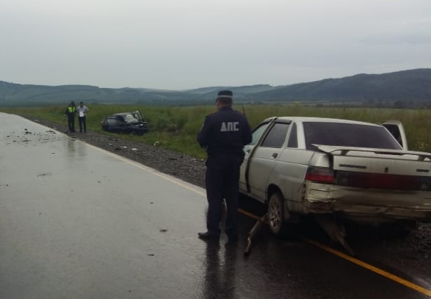Супружеская пара погибла в ДТП в Башкирии