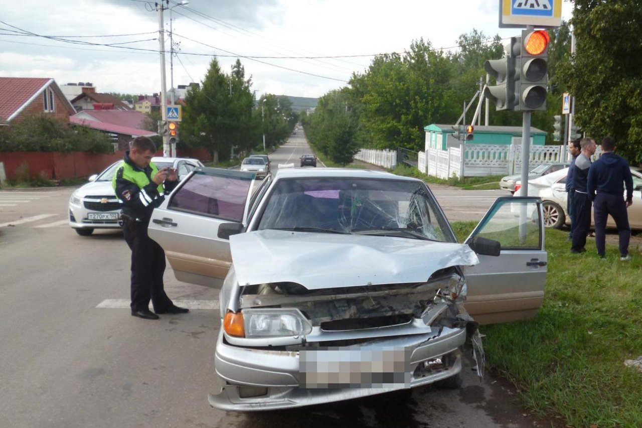2-летняя девочка пострадала в ДТП в Башкирии (2)