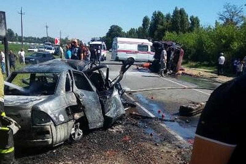 Двое взрослых и подросток погибли в ДТП на Кубани 1