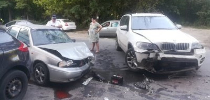 Мужчина и трое детей пострадали в ДТП в Ростове-на-Дону