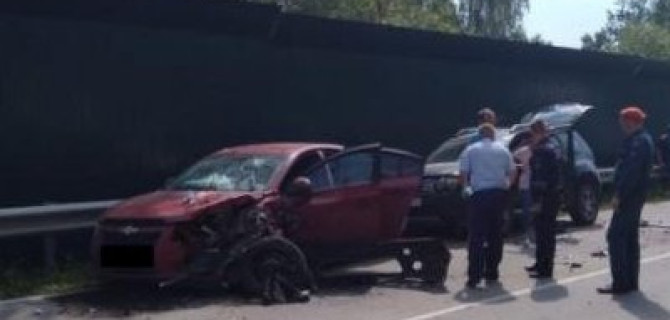 Шесть человек пострадали в тройном ДТП в Тульской области