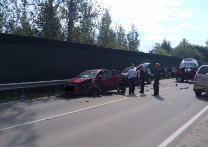 Шесть человек пострадали в тройном ДТП в Тульской области (1)