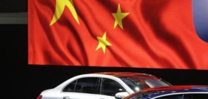 Китайский авторынок растет без машин из США